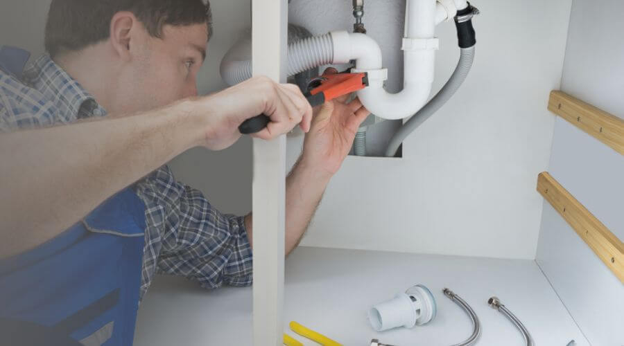 Professional emergency plumbing in Brumley, MO